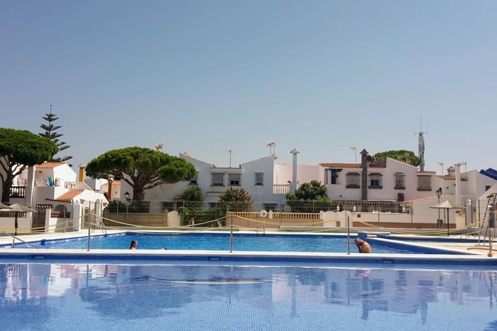 Apartamento Estupendo Adosado En La Barrosa, A 700 M De La Playa Chiclana de la Frontera